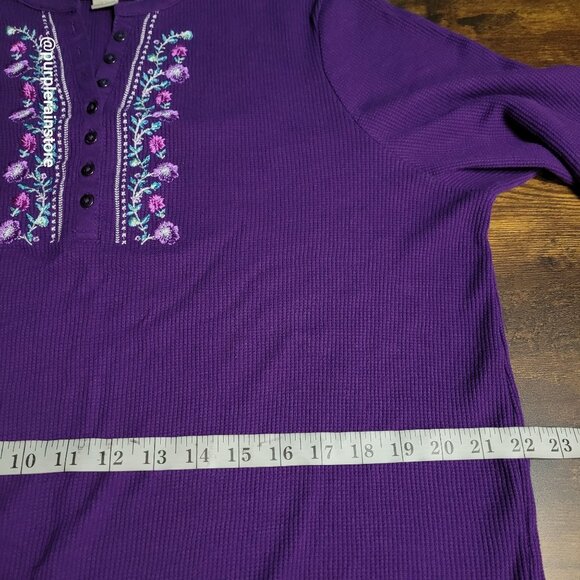 Woman Within Thermal Henley Shirt Size 18 Floral Embroidered - Picture 7 of 10